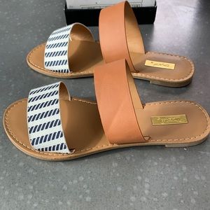 Qupid size 6 sandals NWT